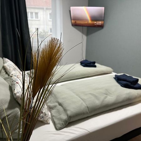 Guben Wohnungen Studio Bagian luar foto
