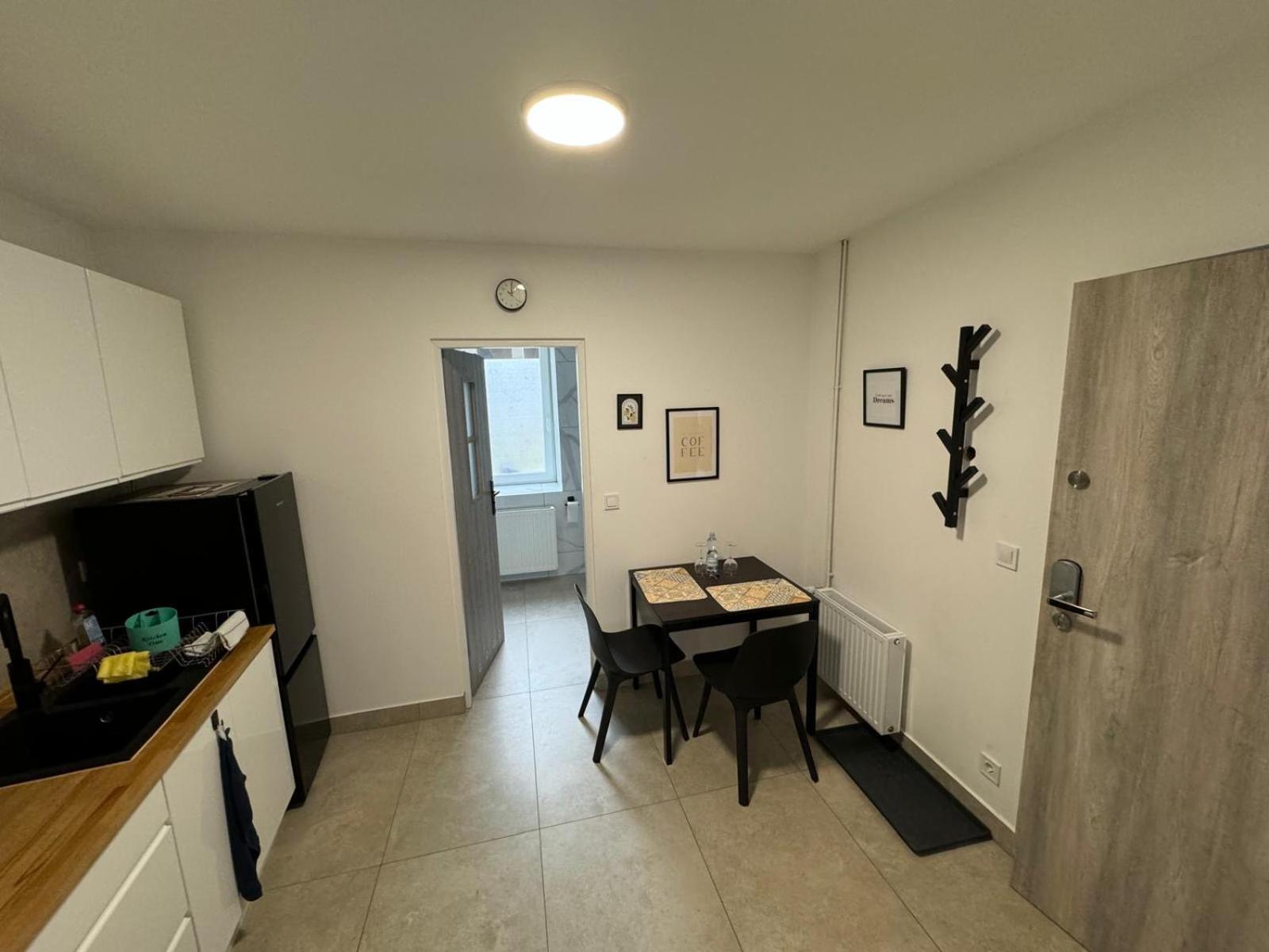 Guben Wohnungen Studio Bagian luar foto