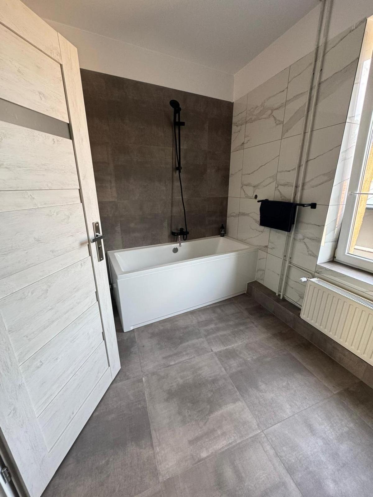 Guben Wohnungen Studio Bagian luar foto